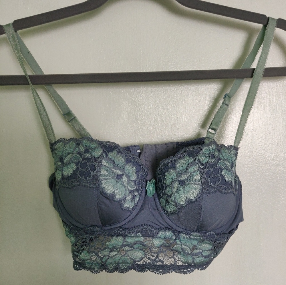 ☁️Adore Me 34B Bra ☁️DISCONTINUED